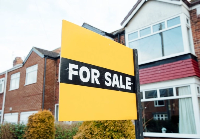 Toepassing eigenwoningregeling bij besluit tot verkoop voor juridische levering woning