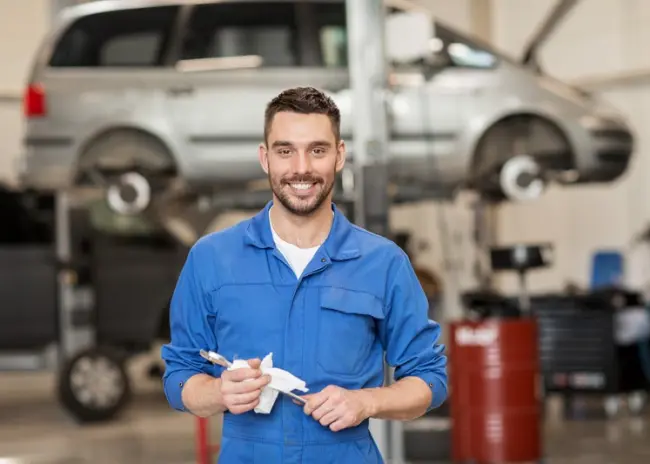 Sabotage auto van klant garagebedrijf is reden voor ontslag op staande voet
