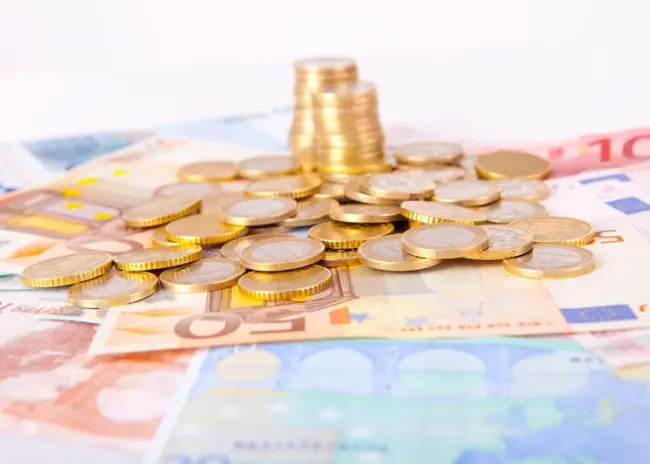 Invoering uniform wettelijk minimumuurloon