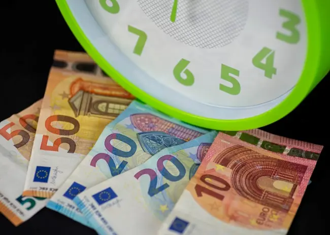 Opgave uitbetaalde bedragen aan derden bij toepassing verleggingsregeling btw